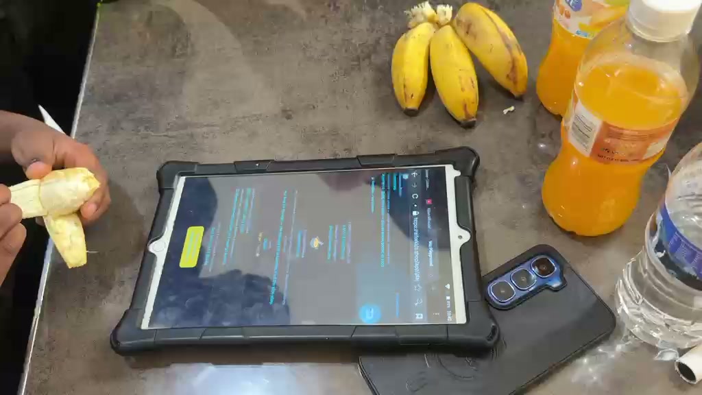 Tablet session with Wiz Playground during snack time